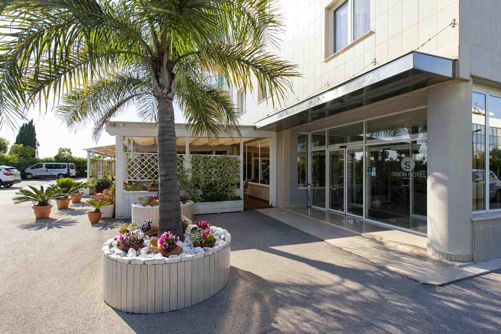 Simon Hotel Pomezia Eksteriør billede